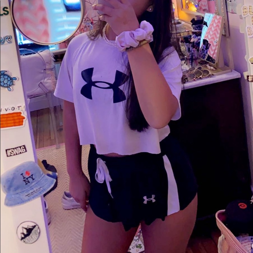 under armor crop top
